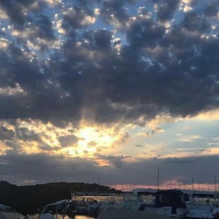 Maison Bord De Mer Six-Fours-les-Plages Εξωτερικό φωτογραφία